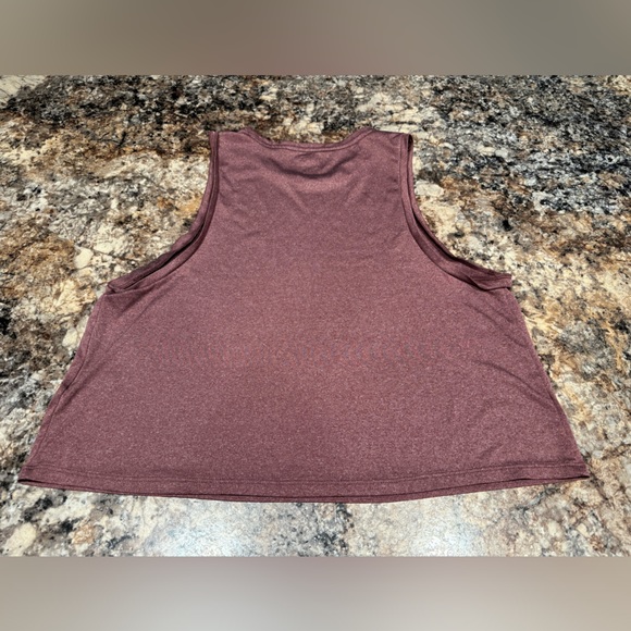 Women’s PINK athleisure tank - Picture 4 of 4